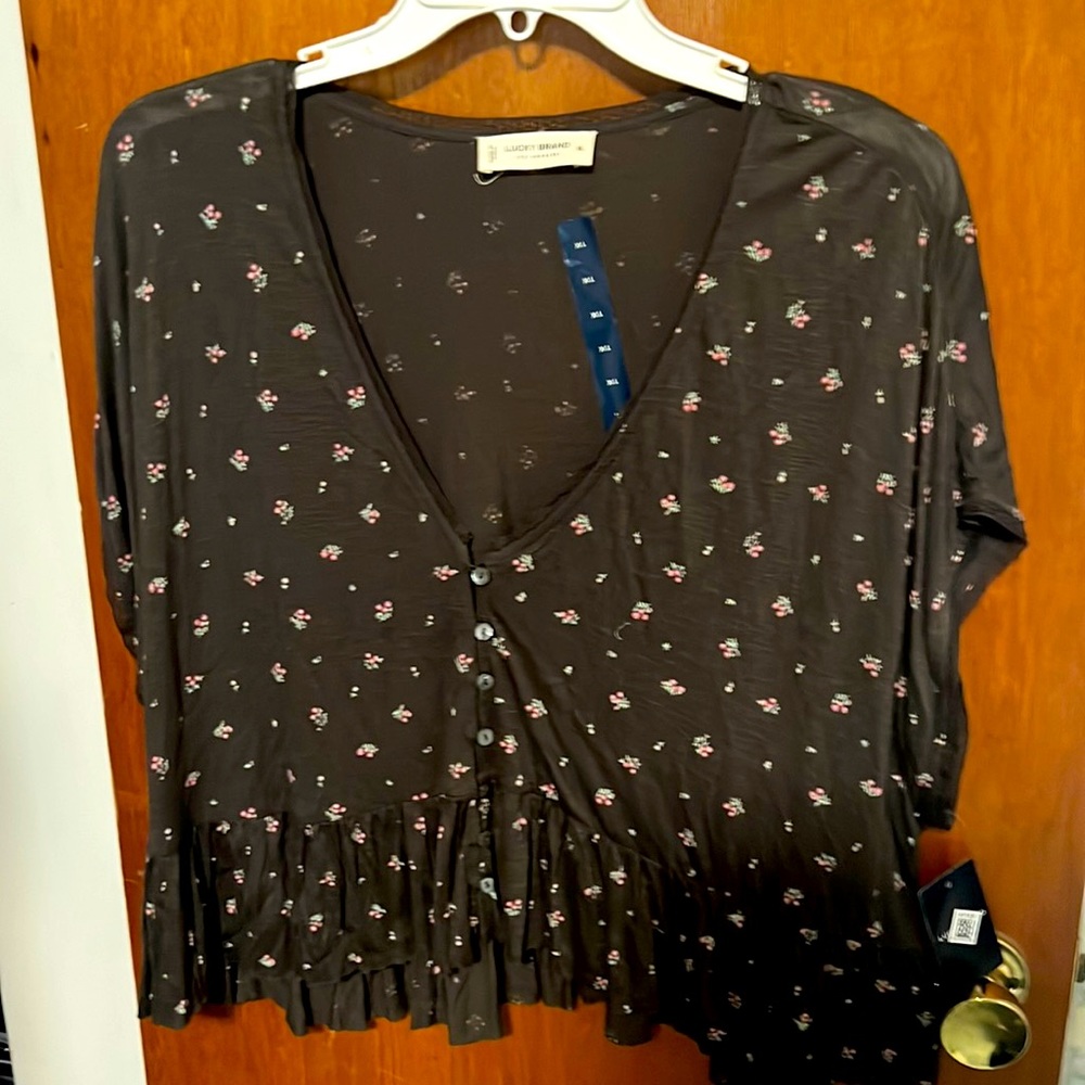 Brand new short sleeve, Lucky Brand women’s size  c large brown top shirt blouse